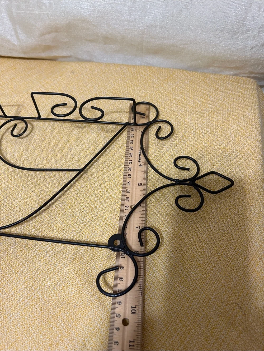 Black Metal Horizontal Petite Wall Plate Rack